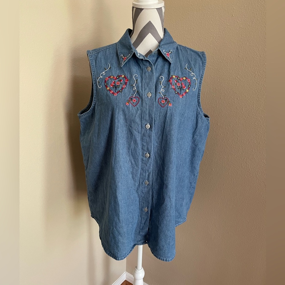 Vintage Capacity Embroidered Sleeveless Denim Shirt -Button Down - Size: XL